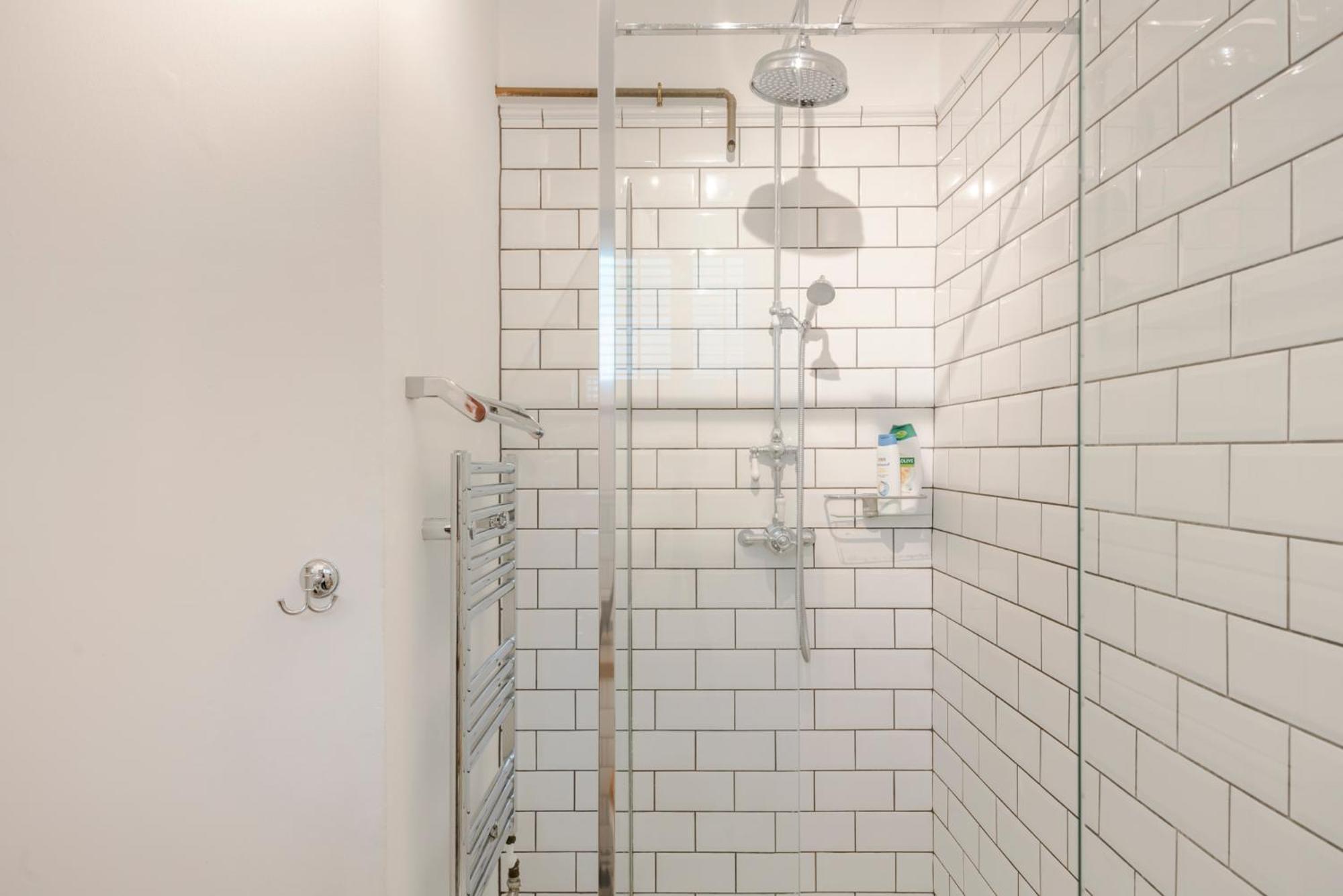 Central Euston One Bedroom Home Лондон Екстериор снимка